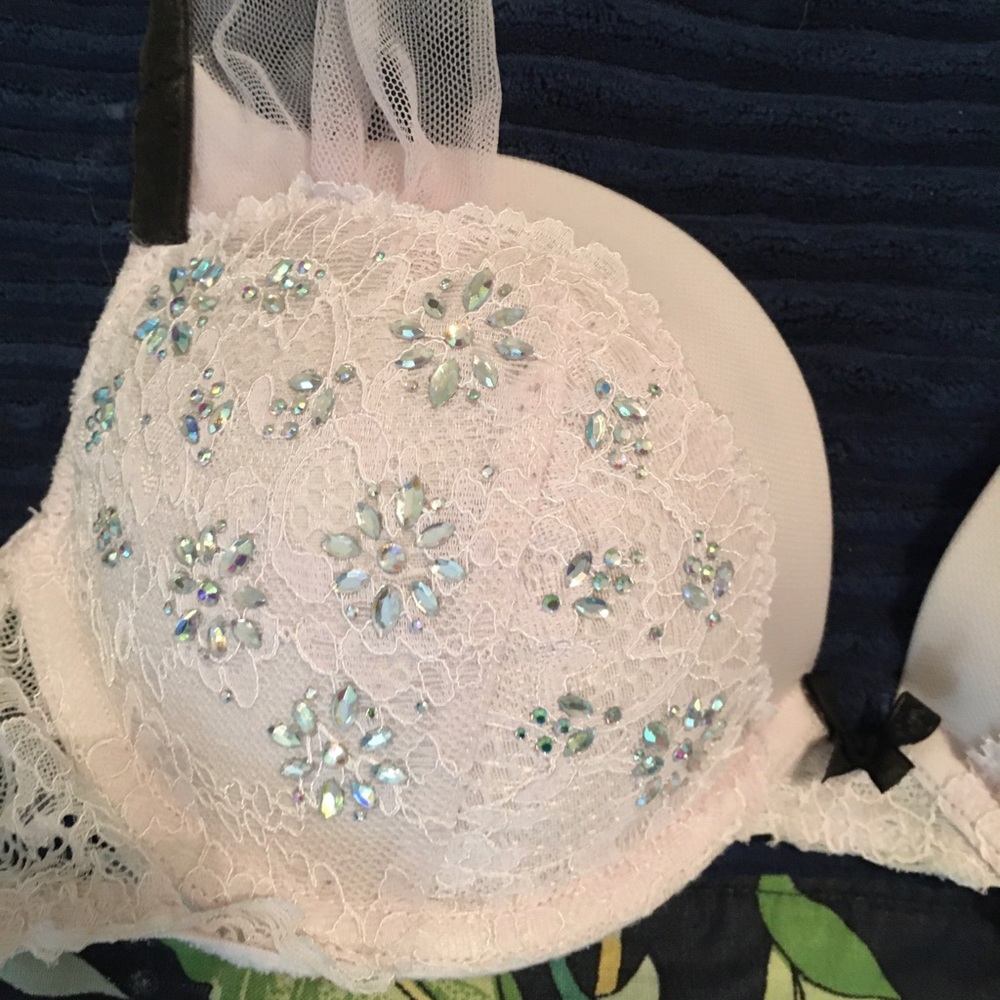 Victoria Secret Bedazzled bra
